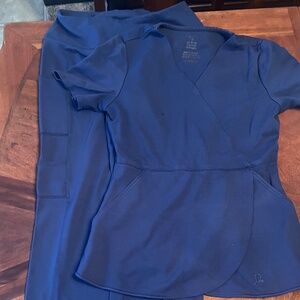 Jaanuu yoga material scrub set with additional white top